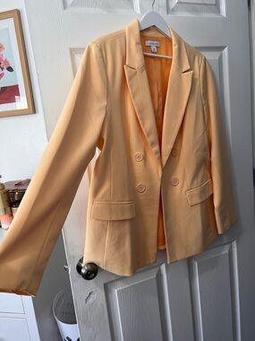 Liz Claiborne Soft Yellow Double-Breasted Blazer